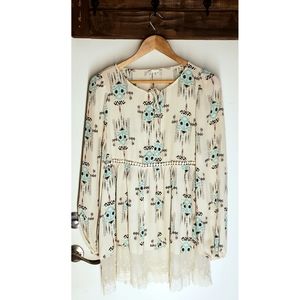 Boho blouse with Lace detailing